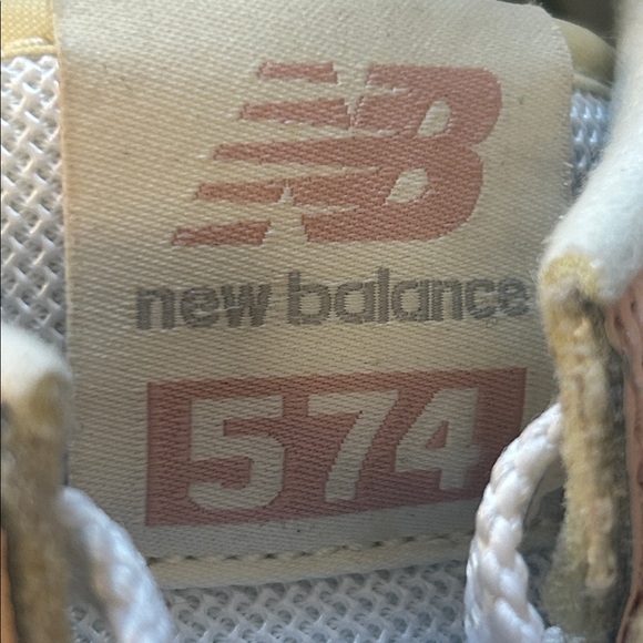 New Balance Sneakers - Picture 7 of 8